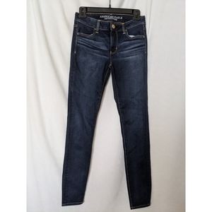 NWOT American Eagle skinny jeans size 4